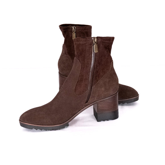 Blondo Women's Waterproof Robynn Bootie Size 10M Brown Suede Upper Lugged Sole - Picture 2 of 10